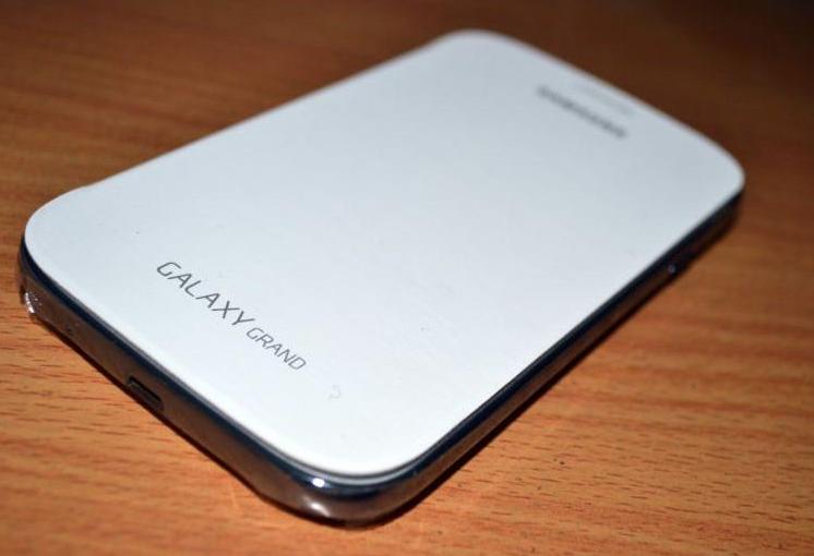 Galaxy Grand - With white flip-cover