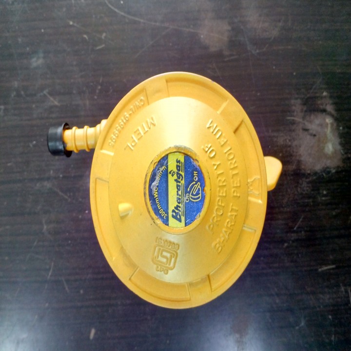 Buy Lpg Gas Regulator Pipe Steel Grip For Bharat Gas Hp Gas Indane At