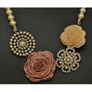 Daffodil Fashion Party Necklace