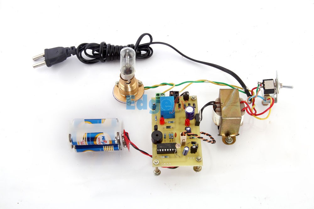 Online Electronic Eye Controlled Security SystemDIY(Do It Yourself