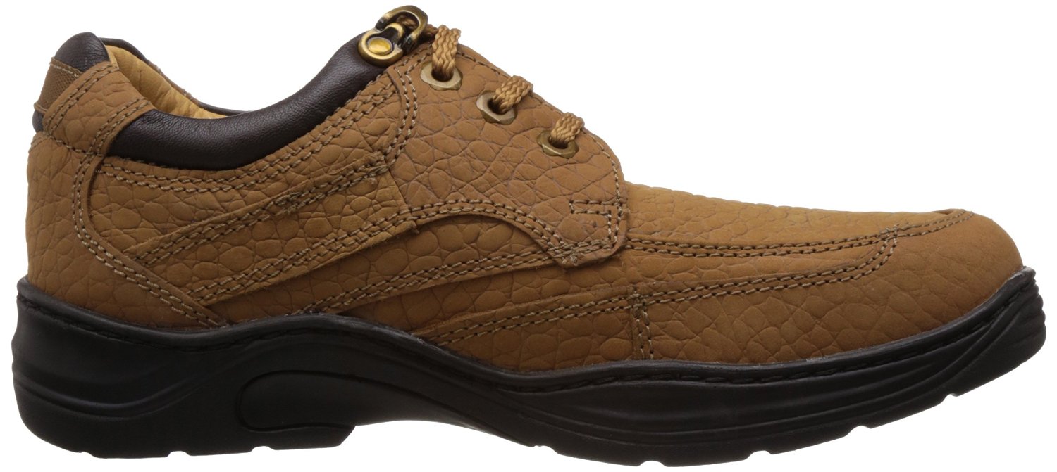 red chief trekking and hiking shoes