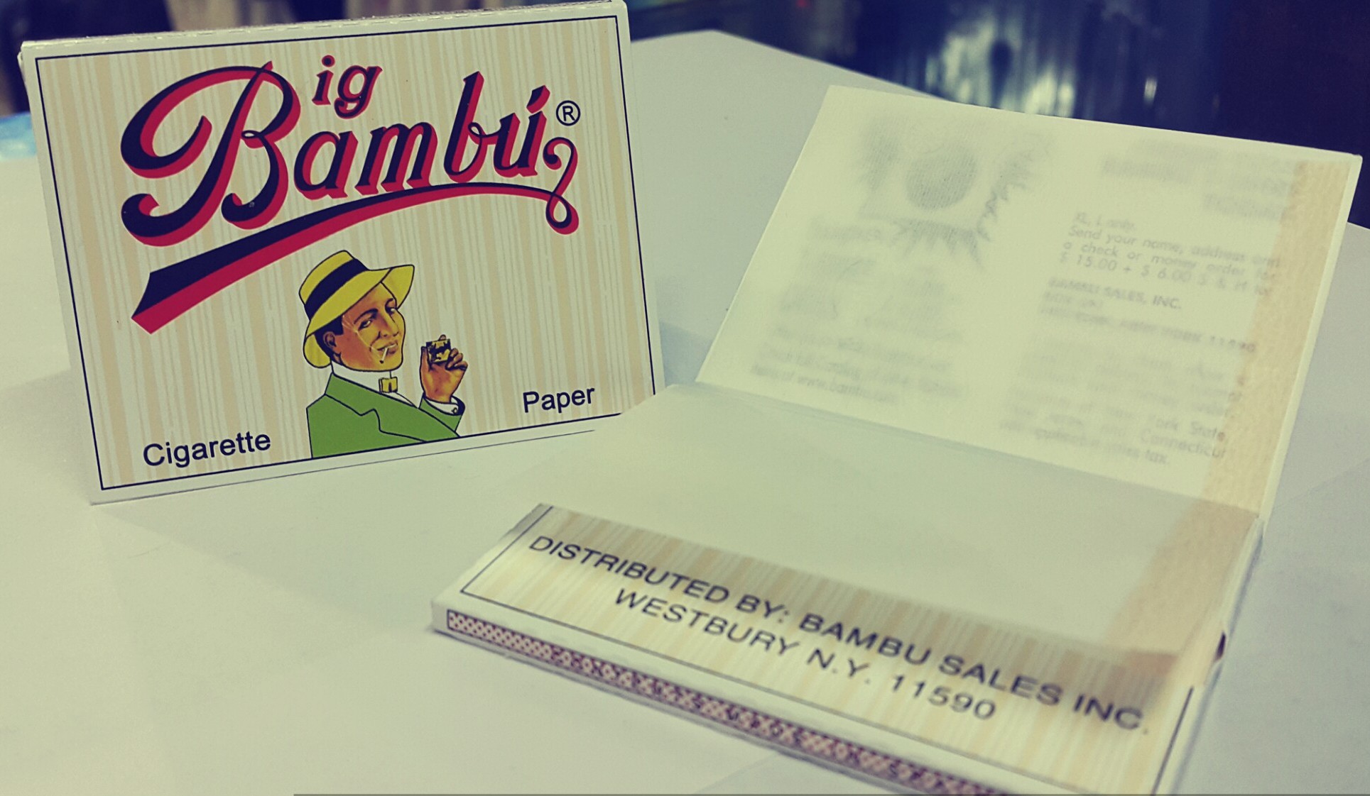 Big Bambu Classic Rolling Papers – 33 Leaves Per Book – Authentic, Made In Spain
