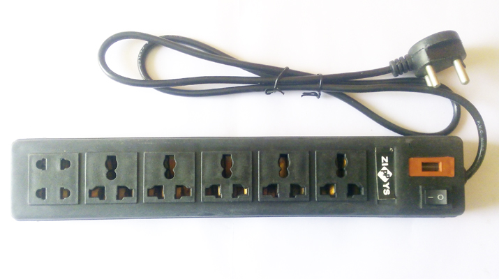 Spike Guard Socket Zippys Spike Guard (Surge Protector) - 7 Way Universal Socket Multiplexer