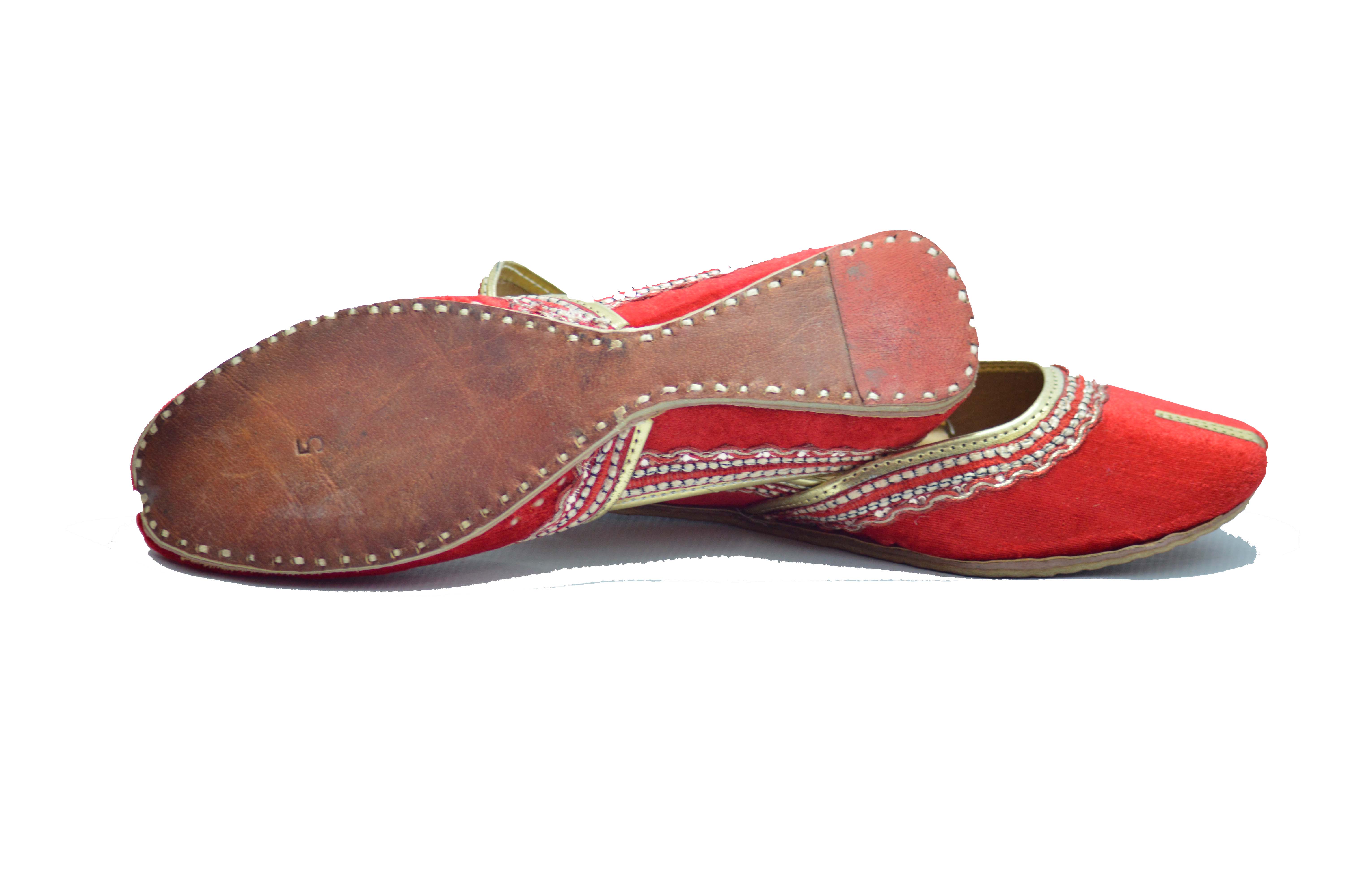 Buy Patiala Shahi punjabi jutti red in colour Online @ ₹499 from ShopClues