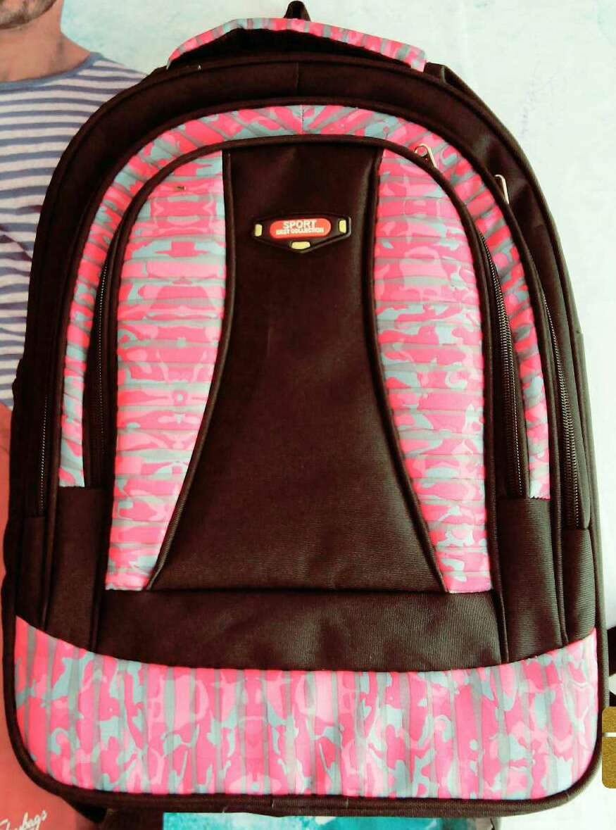 american tourister pithu bag