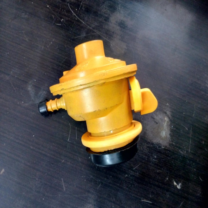 Buy LPG GAS Regulator suitable for BHARAT GAS/HP GAS/INDANE at best