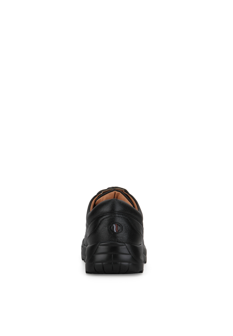 action dotcom black shoes