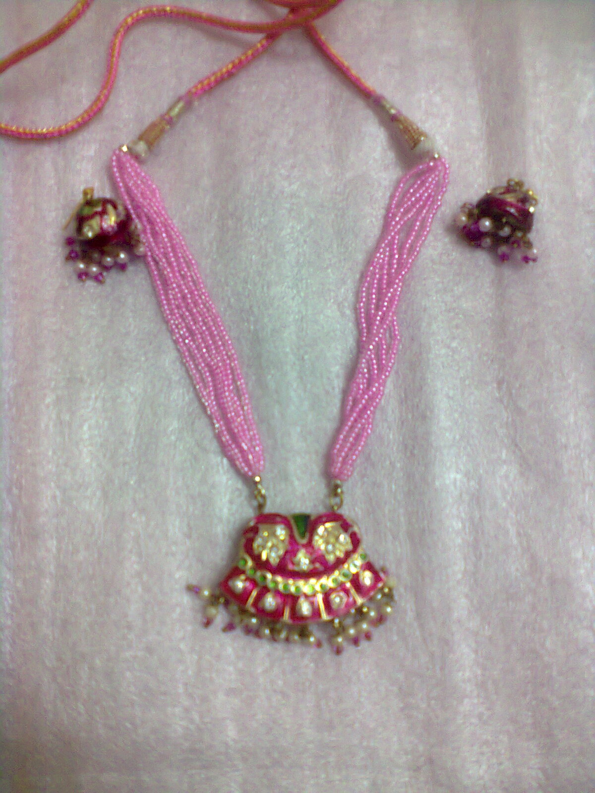 Light Pink Lac Necklace , Traditional Rajasthani Work Prices in India ...