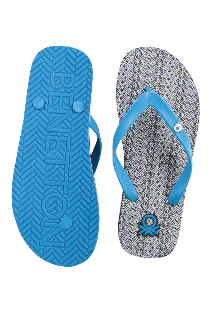 Buy UCB Mens Grey Flip Flops Online @ ₹499 from ShopClues