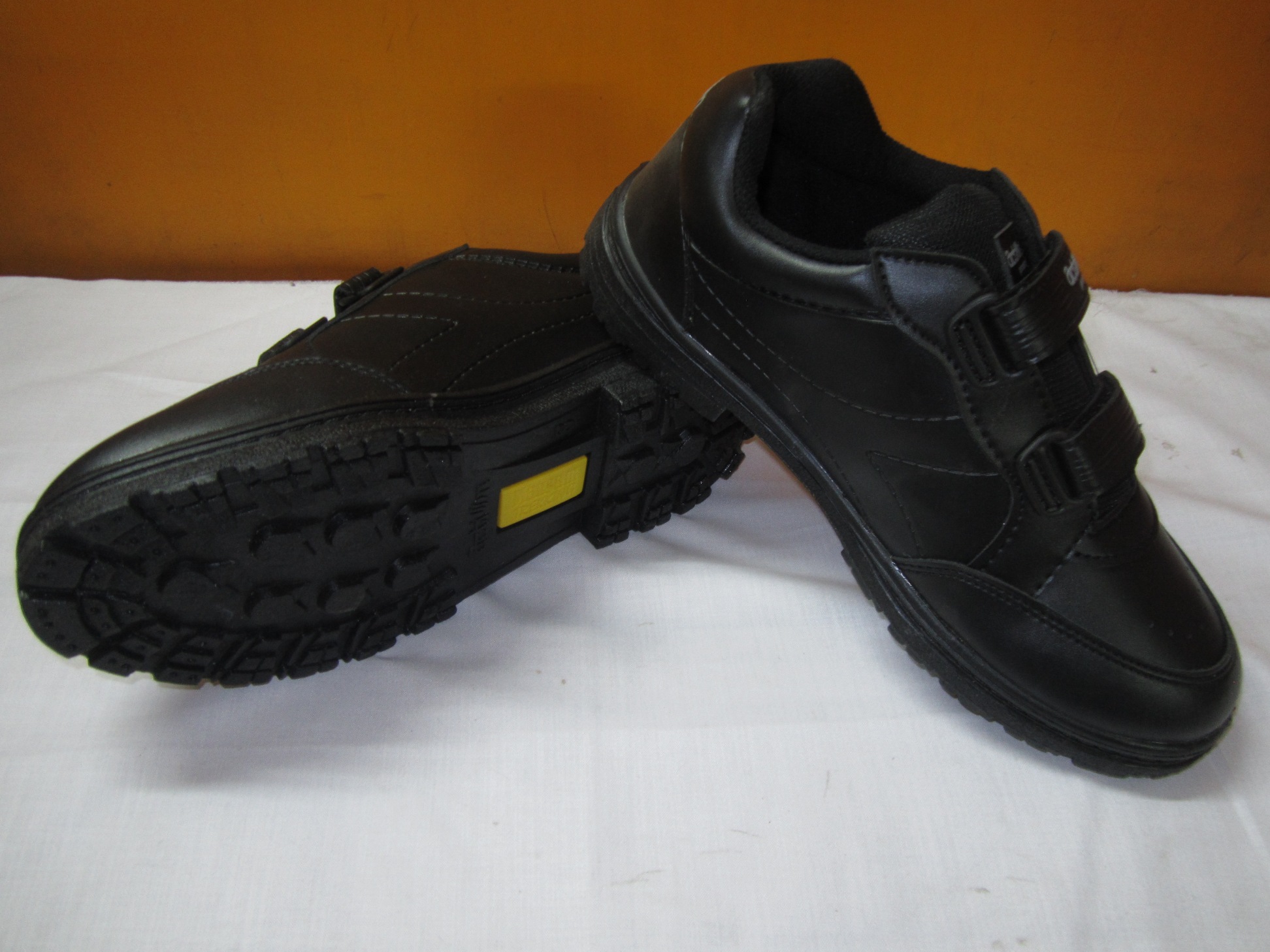 boys shoes campus