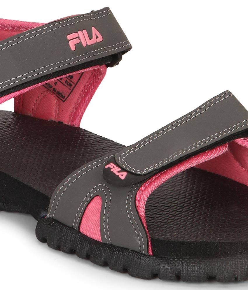 fila floaters myntra