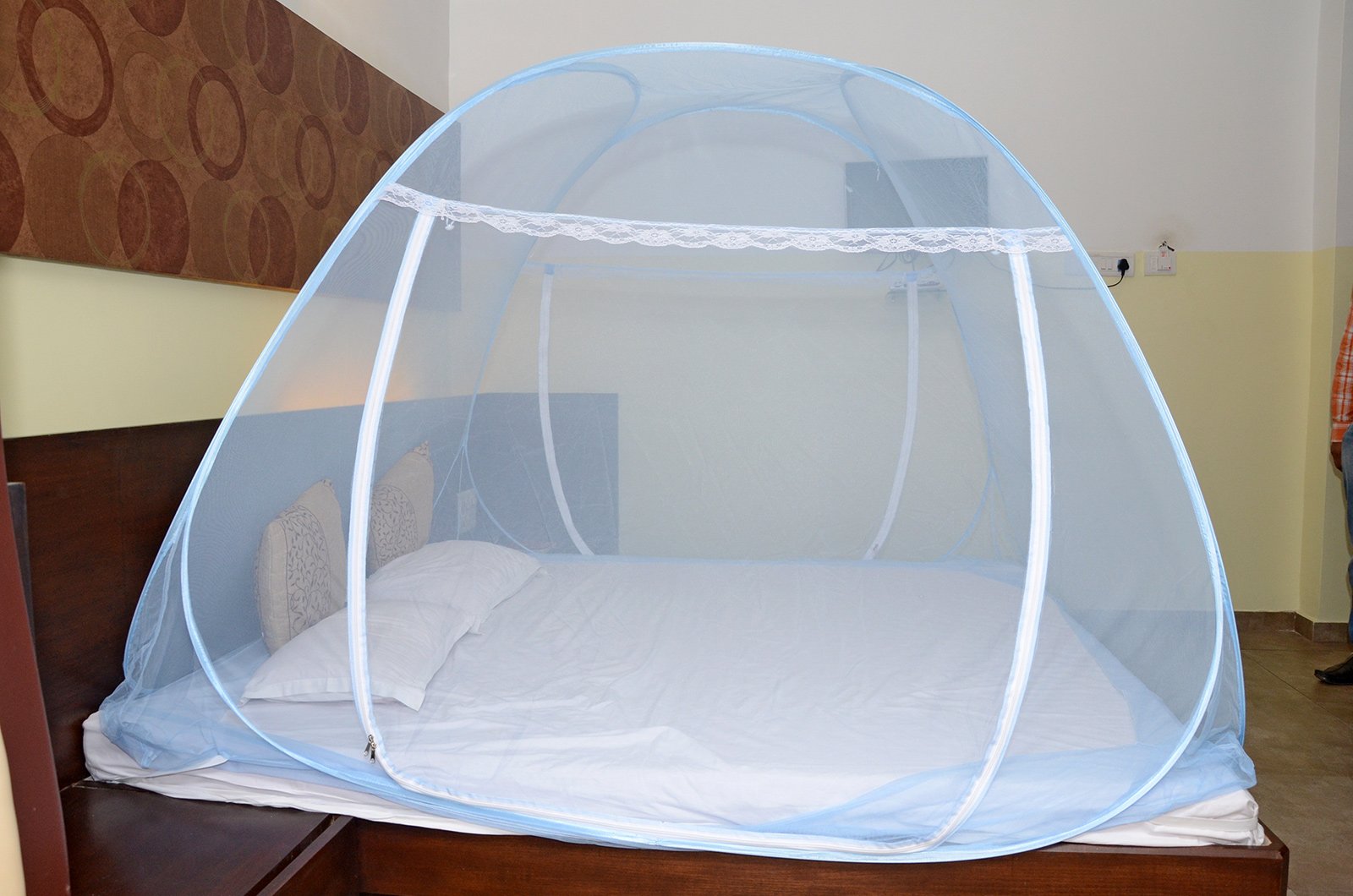 Buy Automatic Foldable Mosquito Net for Double Bed 6 Ft X 6 Ft Online
