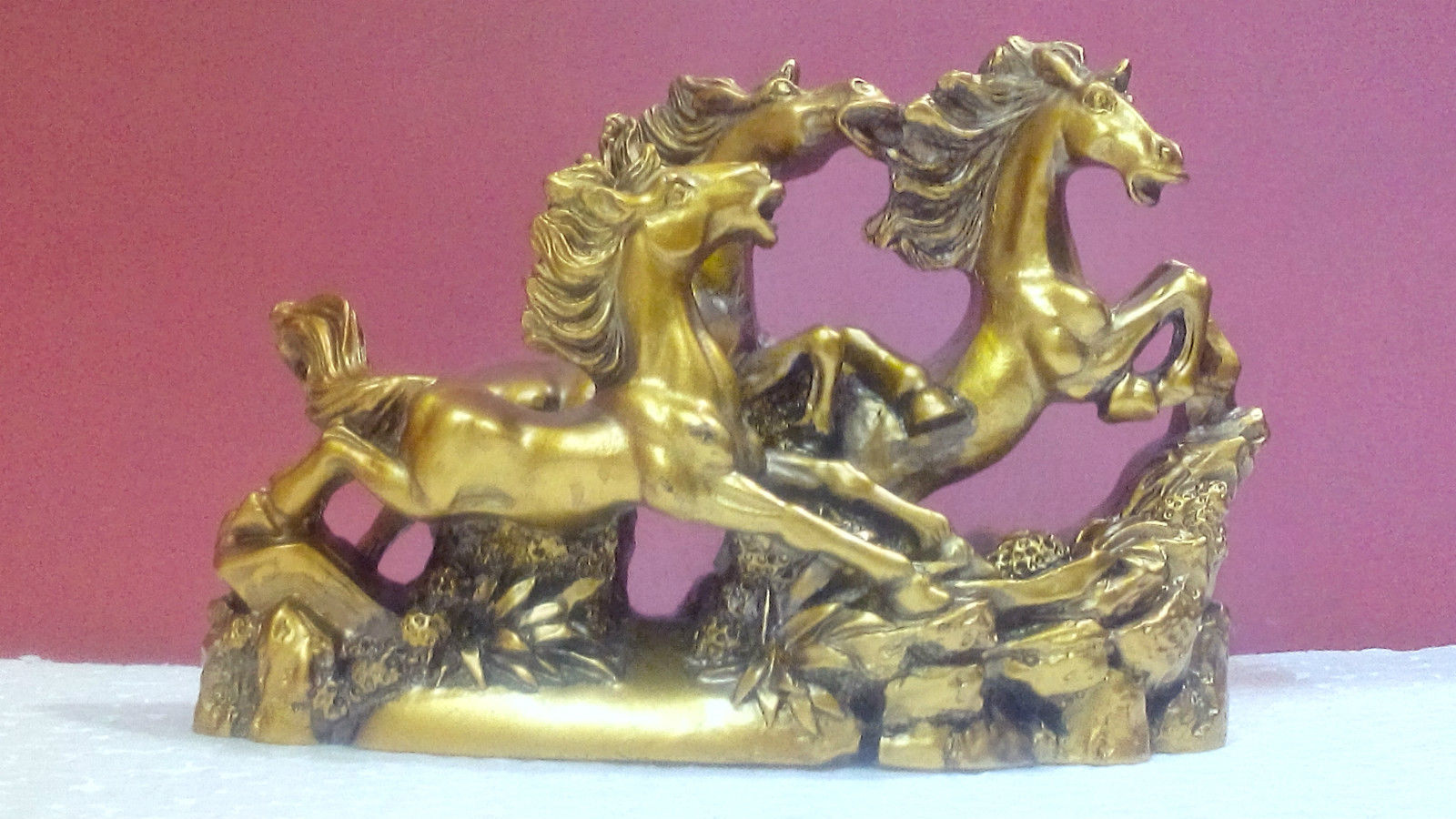 FENG SHUI THREE RUNNING HORSES fOR VICTORY, FAME AND LUCK . FENG SHUI ...