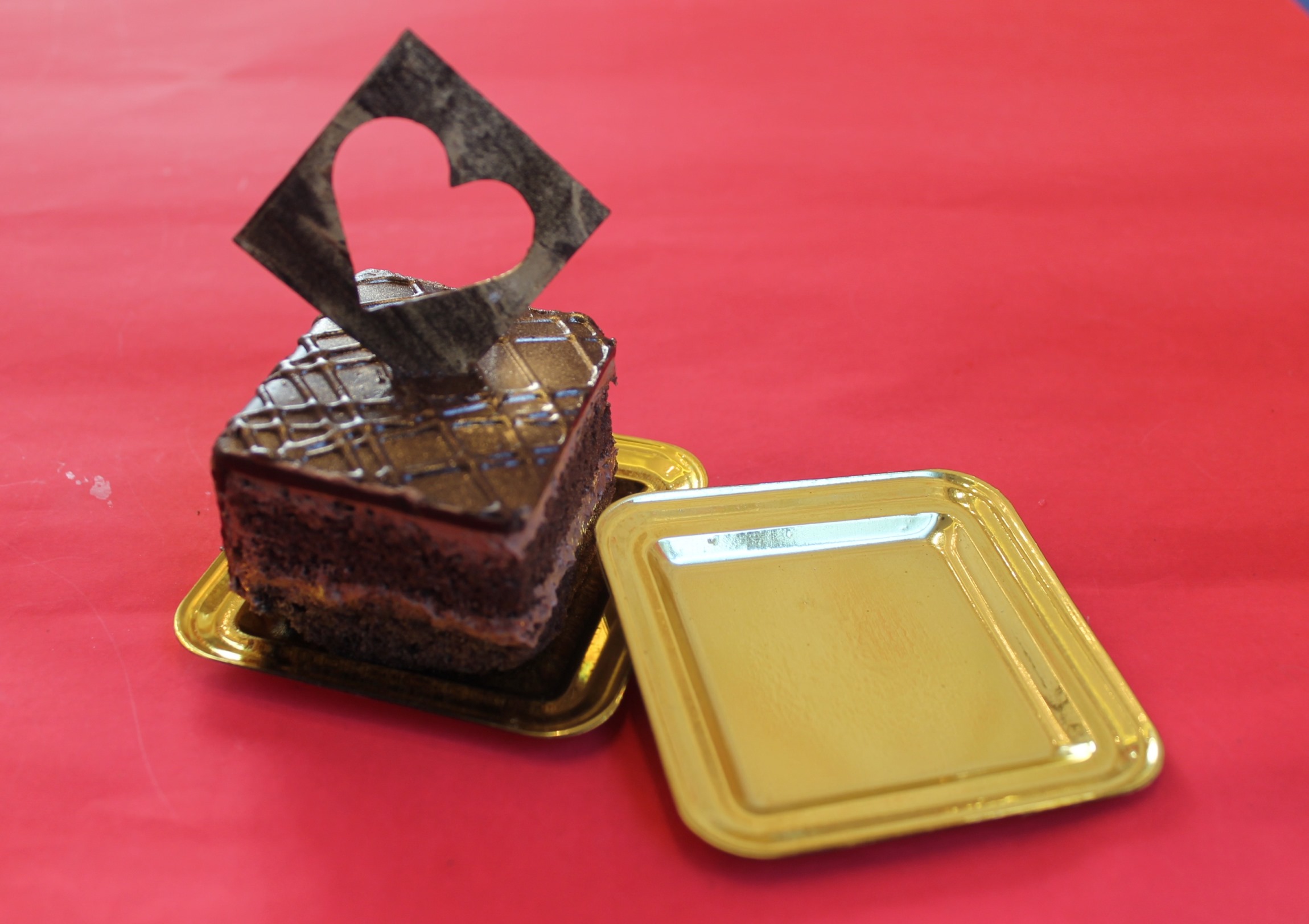 Buy Meena Square Golden Color Disposable Metalized Tray Pack Of 100 Online ₹300 From Shopclues