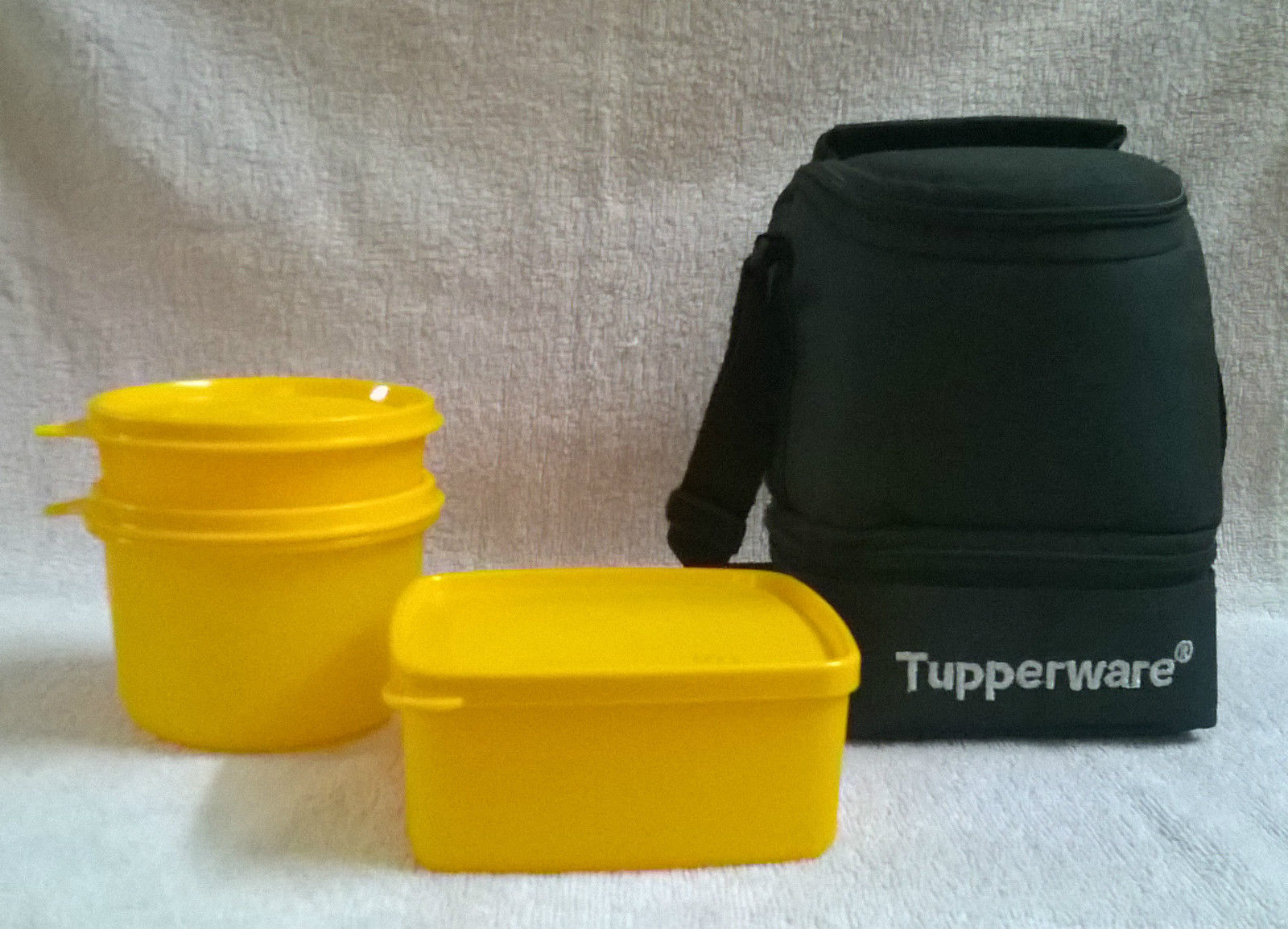 Tupperware Trendy Lunch Box with Bag - 1 Set Prices in India- Shopclues ...