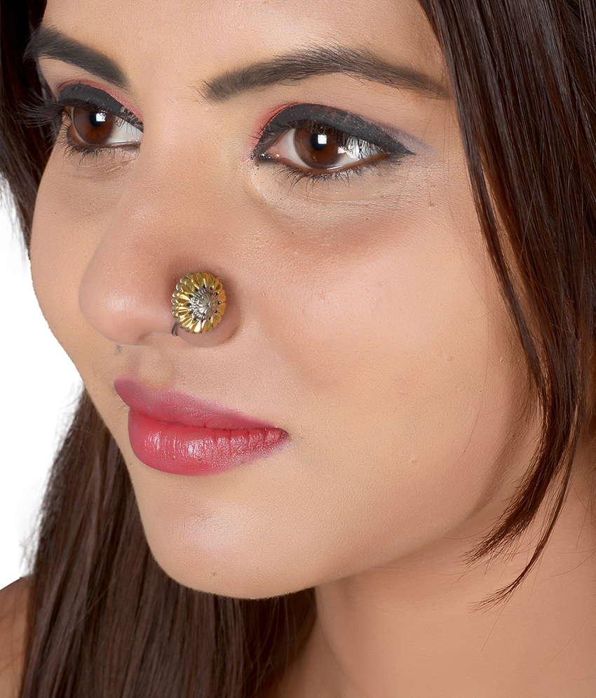 Buy silver shop 92.5 Classic Nose Pins Online Get 32 Off