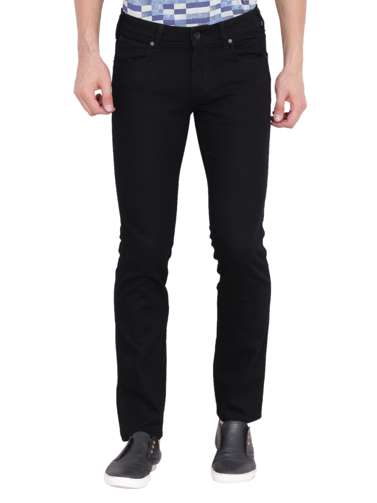 Buy Wrangler Men's Black Slim Fit Jeans Online @ ₹2495 from ShopClues