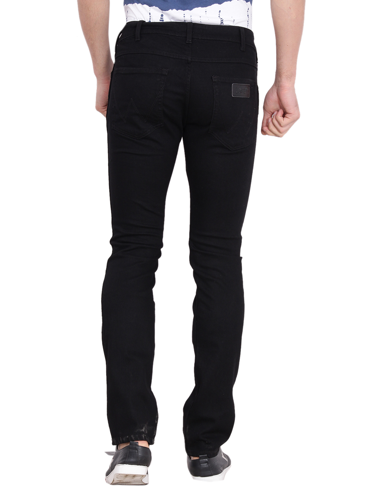 Buy Wrangler Men's Black Slim Fit Jeans Online @ ₹2495 from ShopClues
