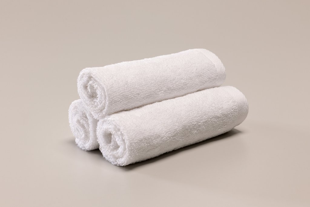 Buy Luvish White Face Towels 3pcs Online ₹299 from ShopClues