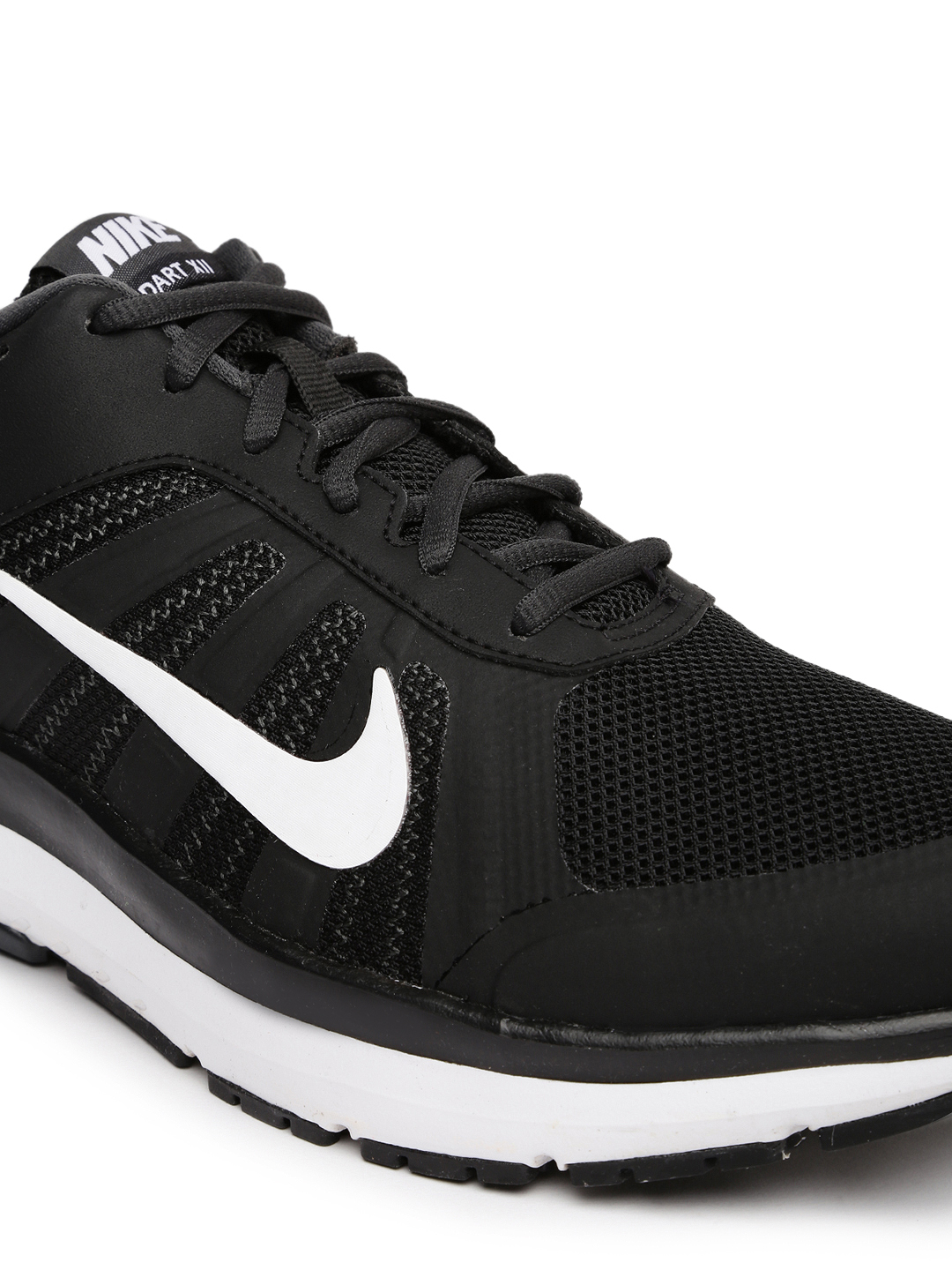 all black nike running shoes mens