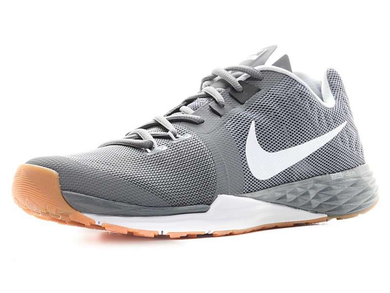 grey nike running shoes mens