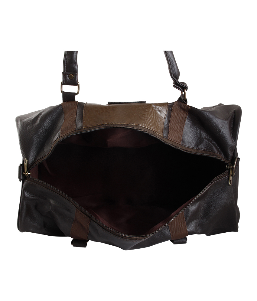 arrow duffle bag