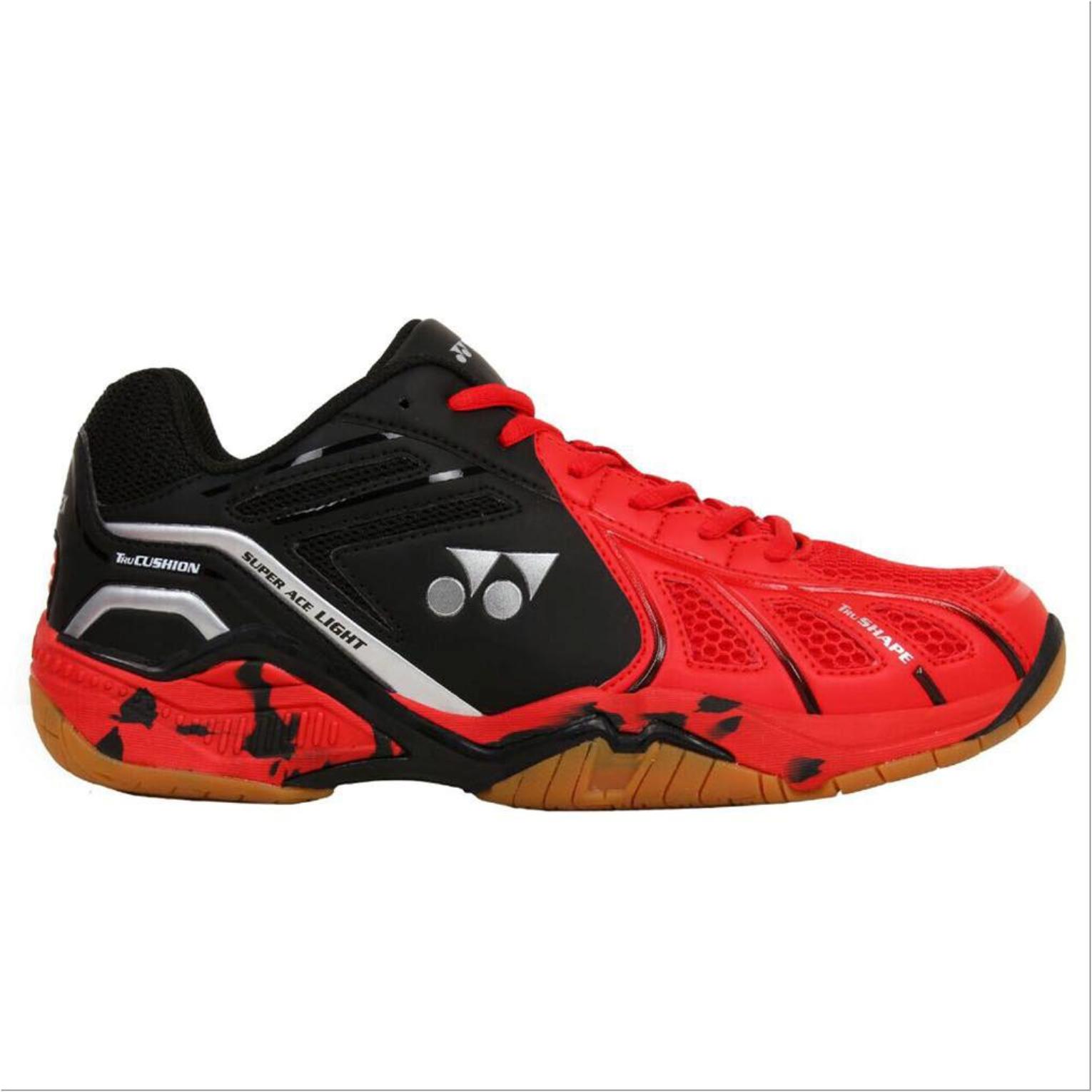 quake badminton shoes