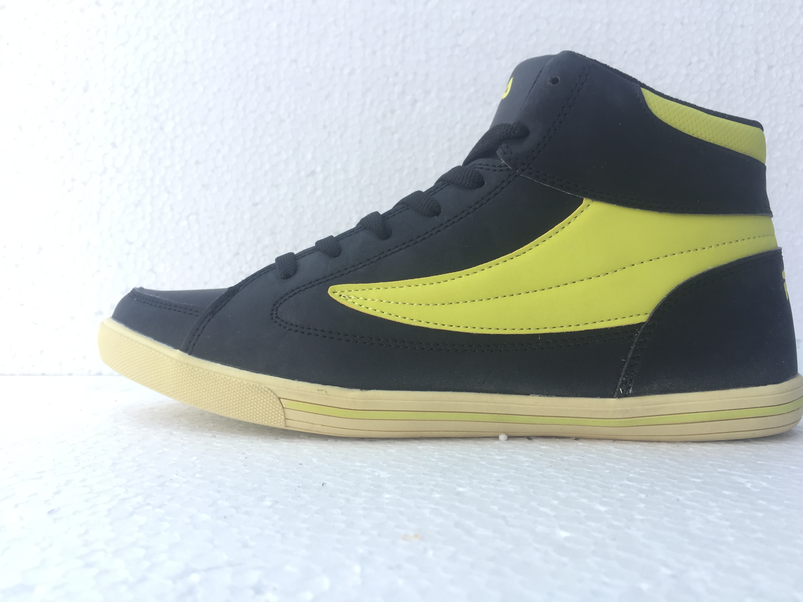 fila high ankle shoes