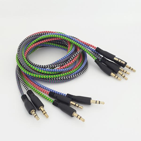 3.5mm to 3.5mm Universal AUX TangleFree Auxiliary Cable for Car Stereo Mobile Phones