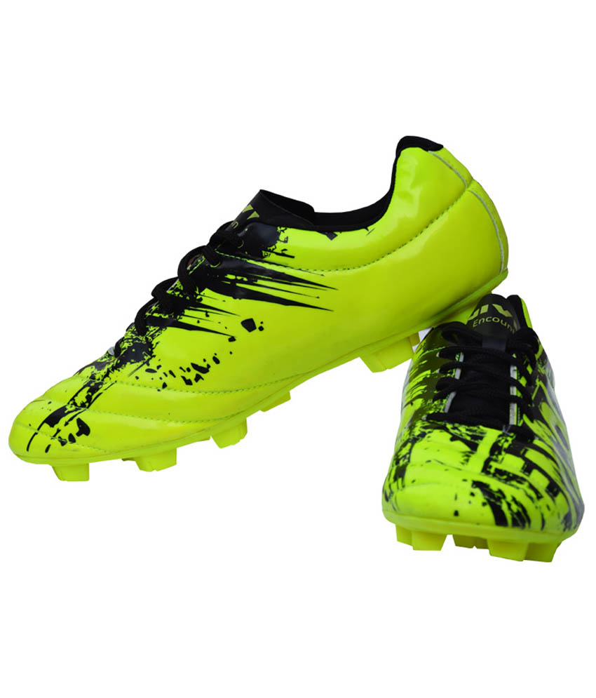 nivia encounter studs shoes
