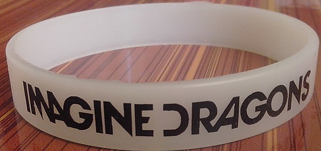 Imagine hot sale dragons bracelet