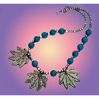 Antique Blue Stone Chinar Leaf Pendant Necklace