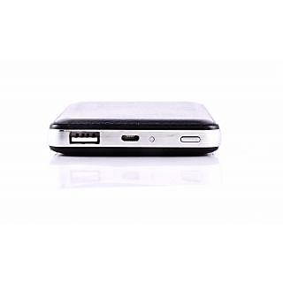 Buy Pringa Power Bank In 8000 Mah Genuine In Black Colour Free Iphone Connector Online Get 48 Off