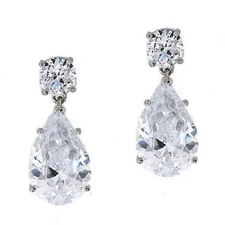 18 Kt Gold Fashionable Exclusive Solitaire Diamond Earring For Wedding Jewelry (Design 15)
