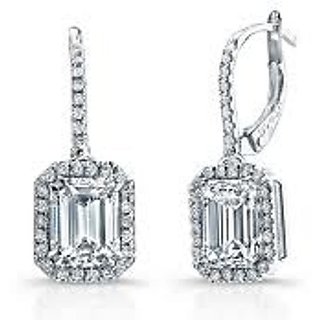 18 Kt White Gold Fashionable Emerald Solitaire Diamond Earring (Design 4)