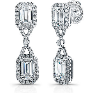 18 Kt White Gold Fashionable Emerald Solitaire Diamond Earring (Design 1)