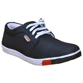black casual canvas shoes