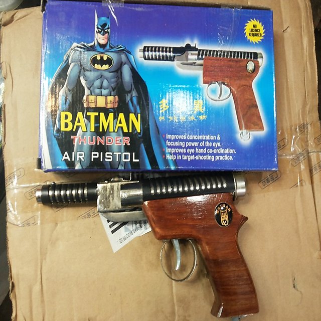 Buy BATMAN THUNDER AIR GUN +100 PELLETS FREE Online @ ₹1775 from ShopClues