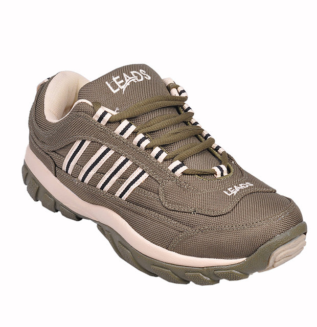 Leads sale sports shoes