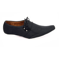 black mesh shoes Image