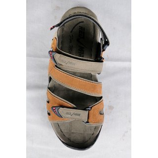 Red sales mark chappals