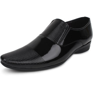                       Buwch Formal Black Shoes                                              