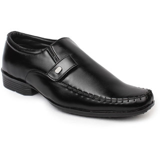 action dotcom black shoes