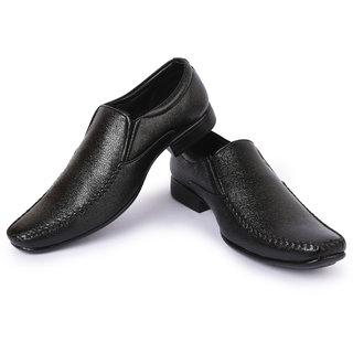action dotcom black shoes