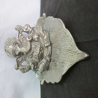 Antic Silver Plated Ganesh Ji Murti In Peepal Patta Kartikeya murti bhandar is one of the oldest moorti bhandar, sculpture and collection that manufacturers, supplies and international exports all kind of marble statues and religious statues.
