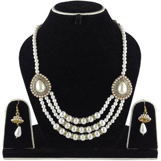 Fluck white pearl necklace set