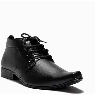 black long shoes