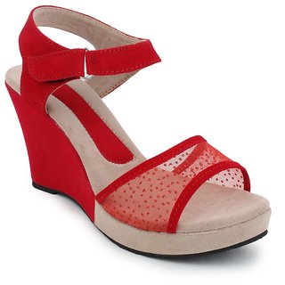 girls red wedges