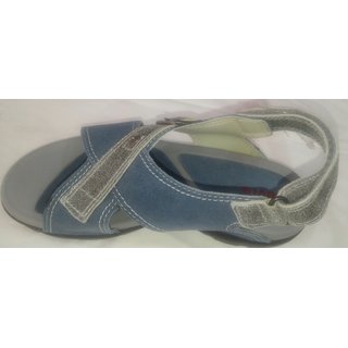 Origional Levi's Floaters Blue/Grey 8-9yrs