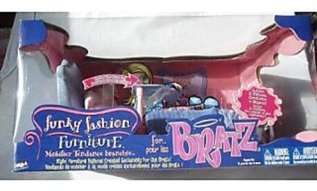 Bratz funky fashion store furniture